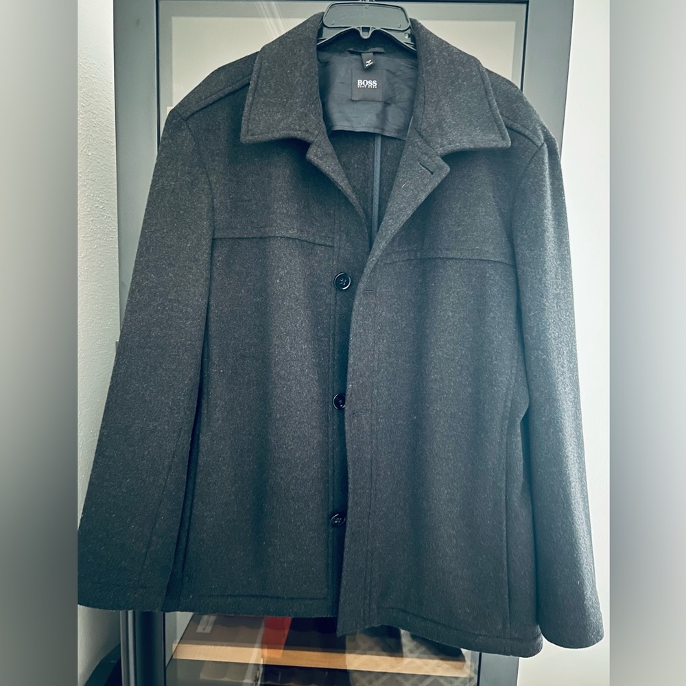 HUGO BOSS BLACK ‘CHESTER' WOOL & CASHMERE COAT (SIZE 38R)!!!